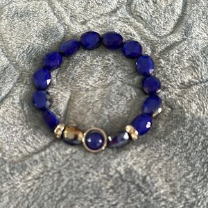Elegant Blue and Silver-tone Beaded Bracelet